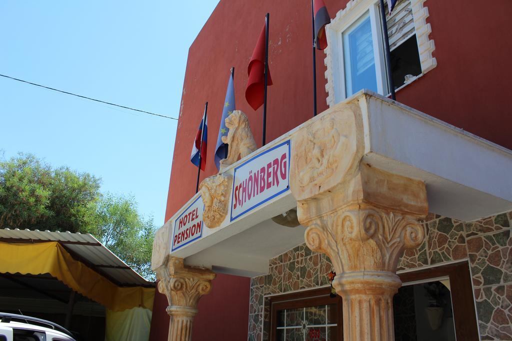 Hotel Schoenberg Kızılot Eksteriør billede